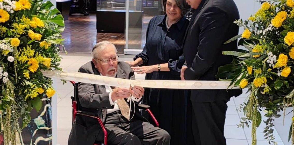 BCH inaugura exposición fotográfica en homenaje a Raúl Agüero Vega