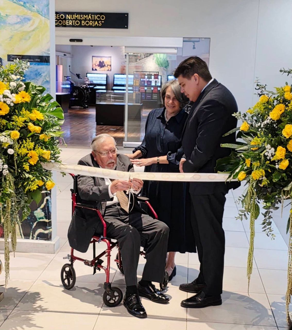 BCH inaugura exposición fotográfica en homenaje a Raúl Agüero Vega