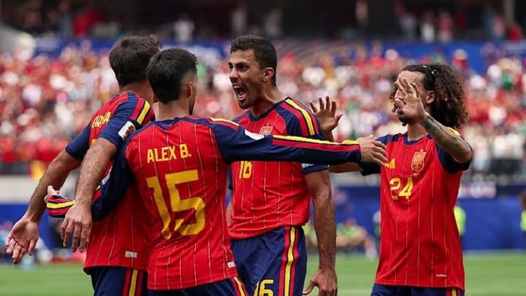 España aplasta a Francia 2-0 y es la primera finalista del Mundial 2026