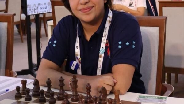 Hondureña Camila Mejía logra su primer título FIDE en Olimpiada de Ajedrez