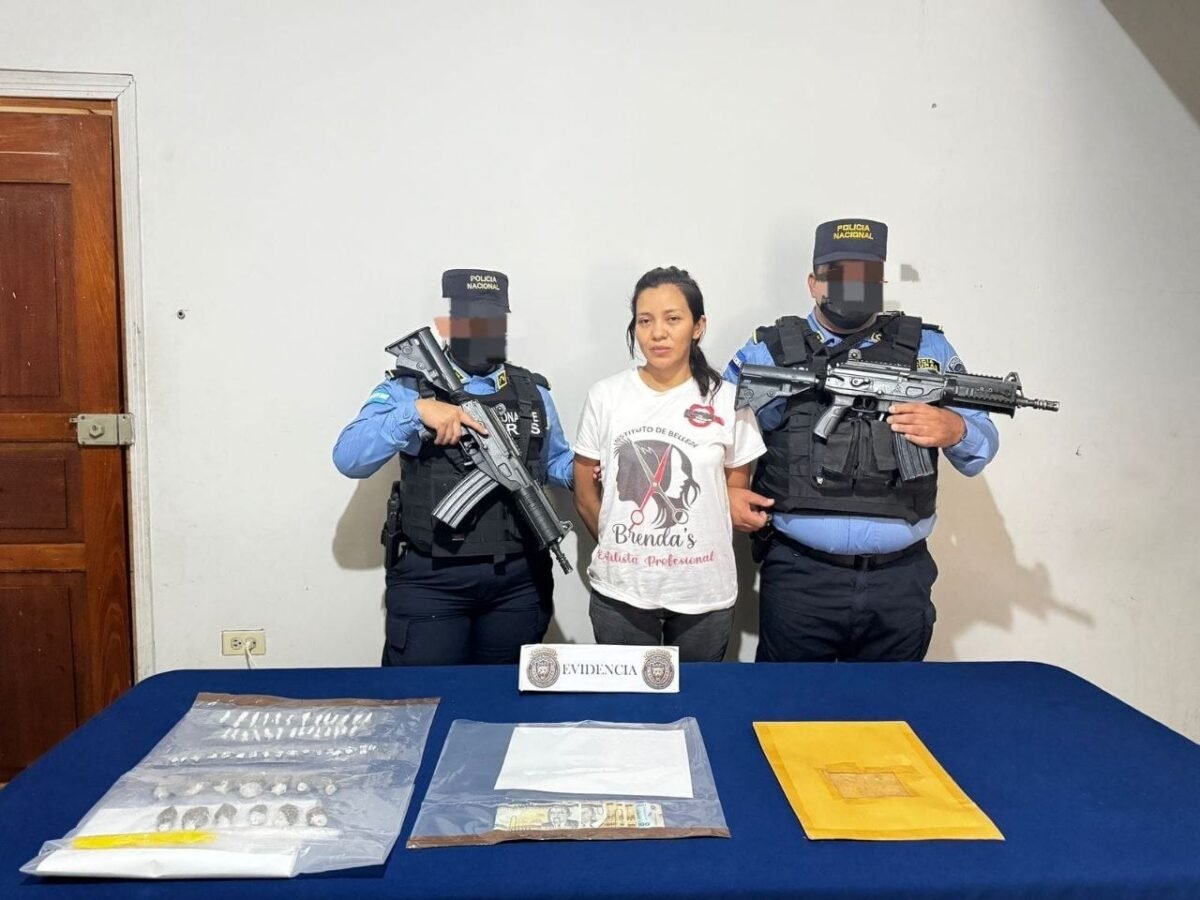 Capturan a ‘La Patrona’, presunta distribuidora de drogas en Lempira